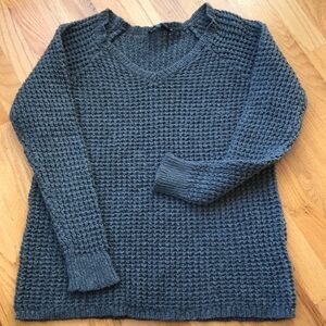 COZY AMERICAN EAGLE SWEATER